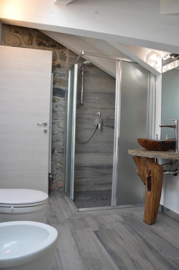 White Suite - Jacuzzi, Swimming Pool & Lake View Lezzeno Extérieur photo