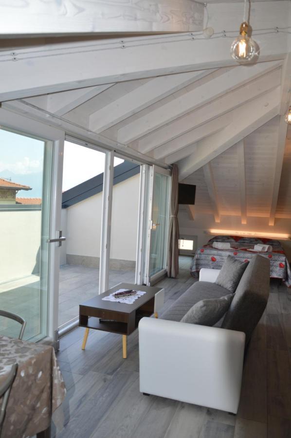 White Suite - Jacuzzi, Swimming Pool & Lake View Lezzeno Extérieur photo